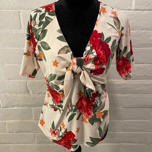 Stretchy Floral Blouse, v-neck, polyester/spandex blend, Junior’s XXL (21)